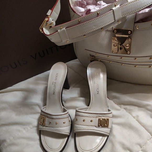 Authentic Louis Vuitton handbag and shoes - Picture 4 of 4
